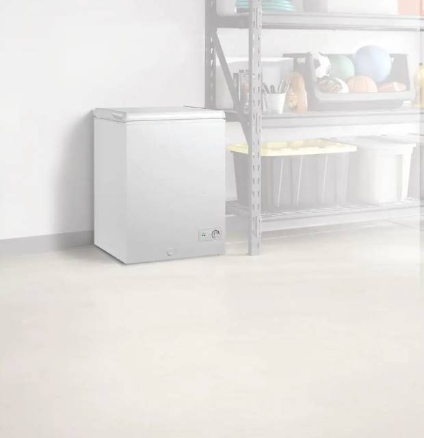 Lifeplus Chest Freezer 3.5 Cu ft Deep Freezer Compact for Apartment Home, White