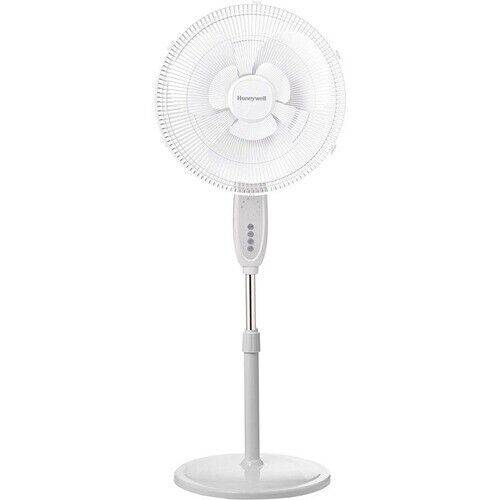 BLACK+DECKER 16 Oscillating Electric Stand Fan with Remote, White 