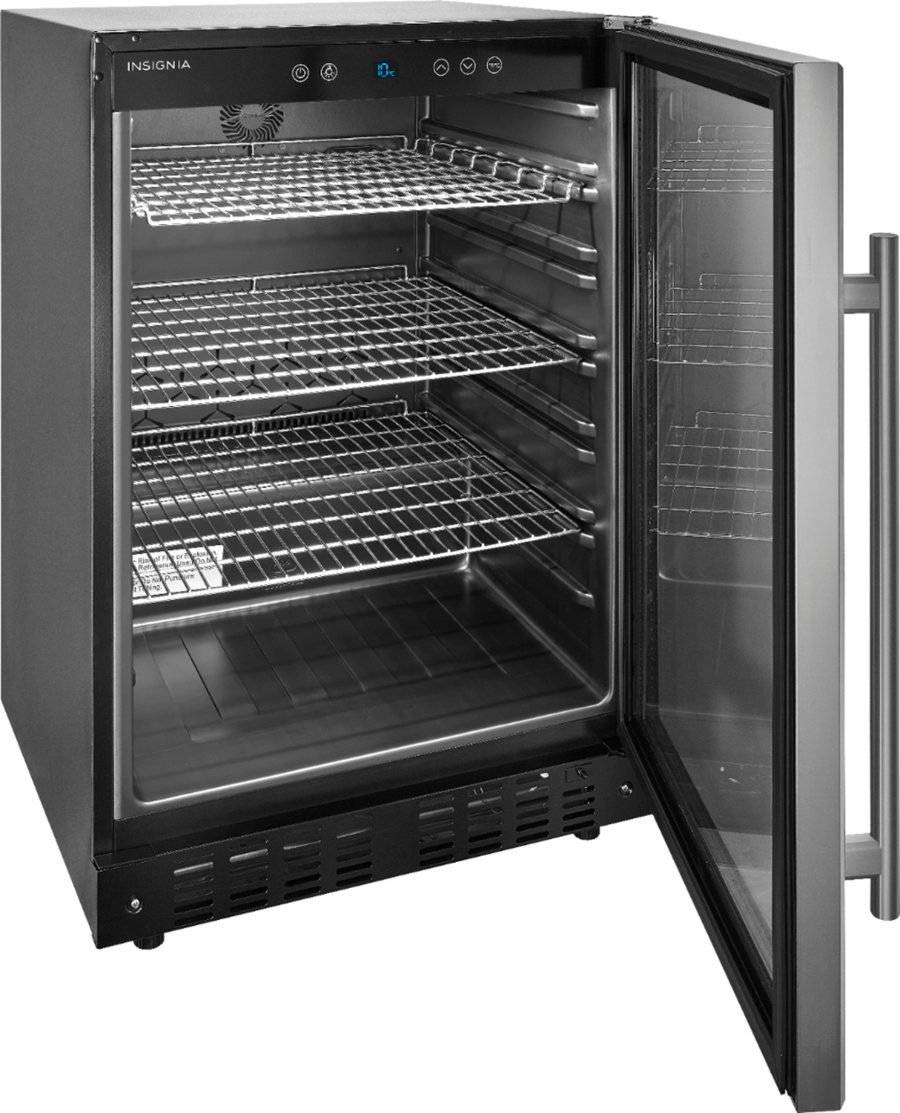 Insignia™ - 2.6 Cu. Ft. Mini Fridge - Black