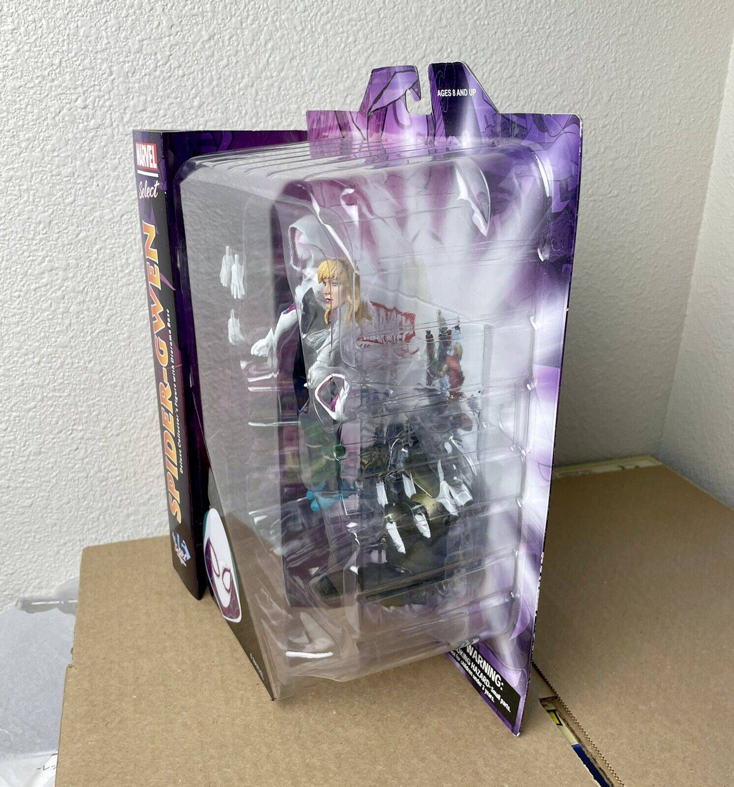 Marvel Select Spider-Gwen Action Figure - Invastor