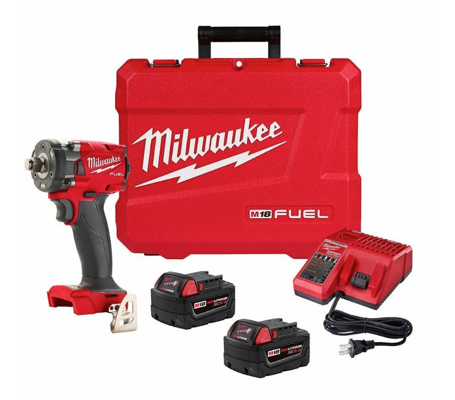 Milwaukee M18 FUEL 1/2 High Torque 1400 ft-lb Impact Wrench w/5.0
